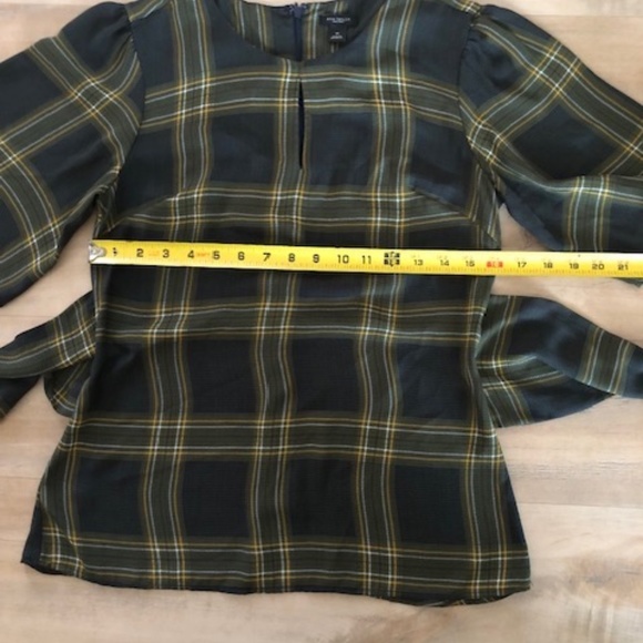 Ann Taylor Factory Top short sleeve green tie front XS - Picture 11 of 12